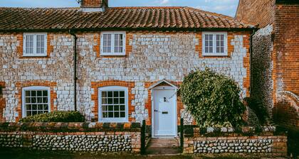 Postmill Cottage - Two Bedroom House, Sleeps 4