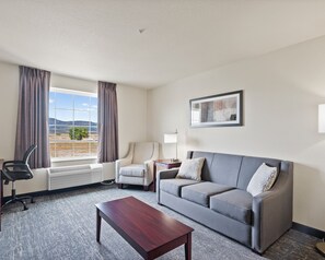 Työpöytä, silitysrauta/-lauta, ilmainen Wi-Fi, vuodevaatteet