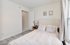 3 bedrooms, iron/ironing board, free WiFi