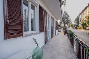 Front of property - Master Clod Guest House (Castelletto Sopra Ticino)