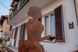 Front of property - Master Clod Guest House (Castelletto Sopra Ticino)