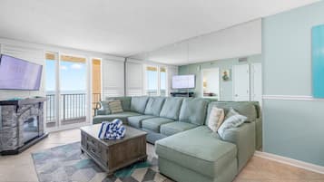 智能電視、足球機