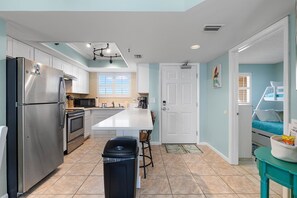 Fridge, microwave, oven, stovetop - Ideal Family Friendly Beach Vacay. Beachfront & Steps to Flagler Ave (New Smyrna Beach)