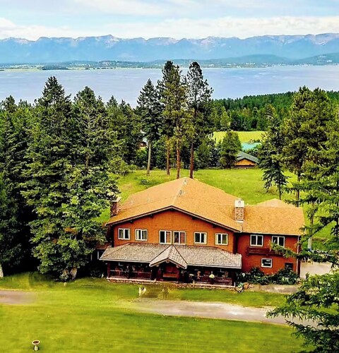 8 Bedroom Chalet Overlooking Dazzling Flathead Lake and Swan Mountain Range
