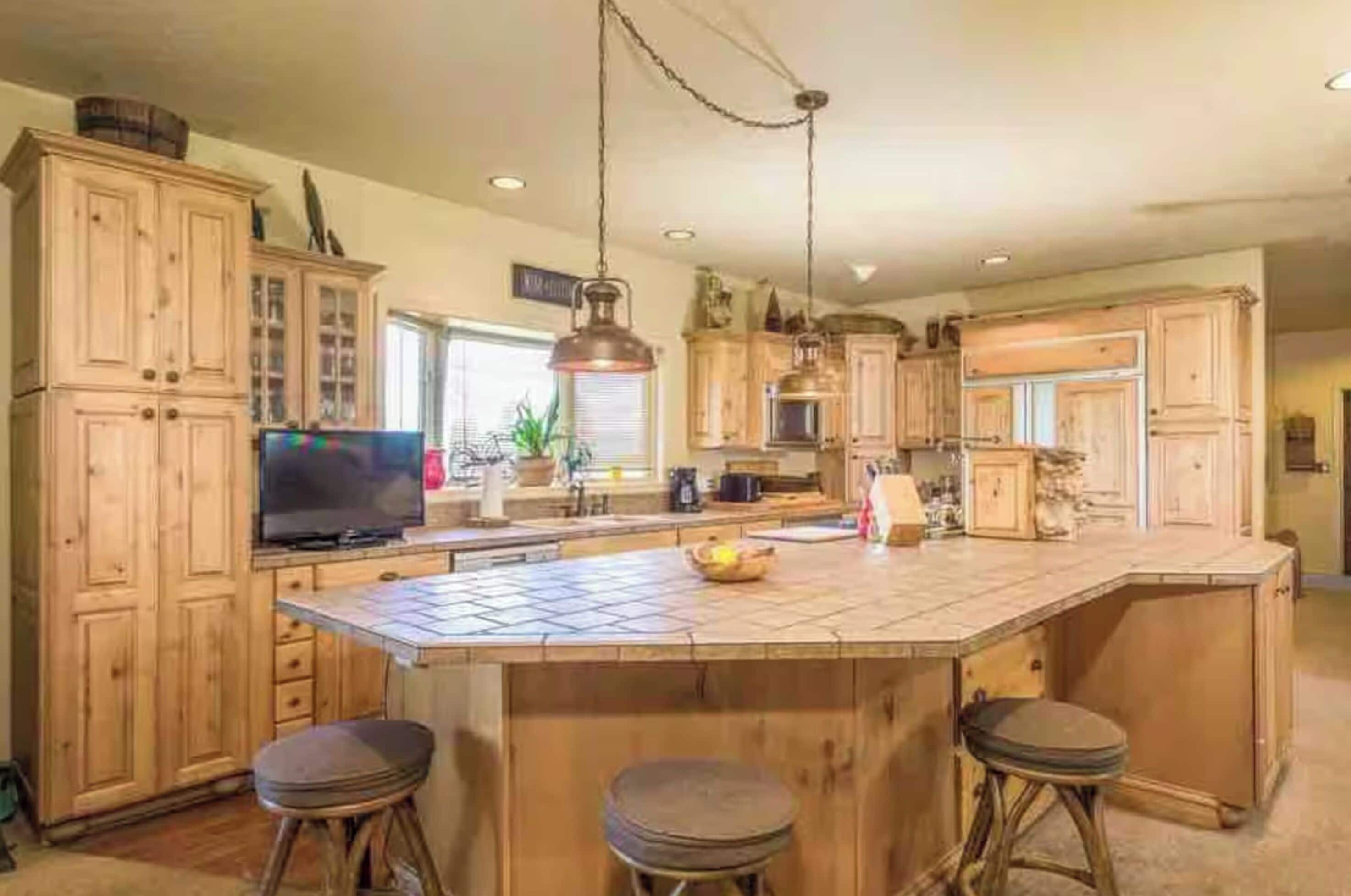 Micro-ondes, four, plaque de cuisson, lave-vaisselle