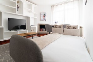 1 chambre, fer et planche à repasser, Wi-Fi gratuit, draps fournis
