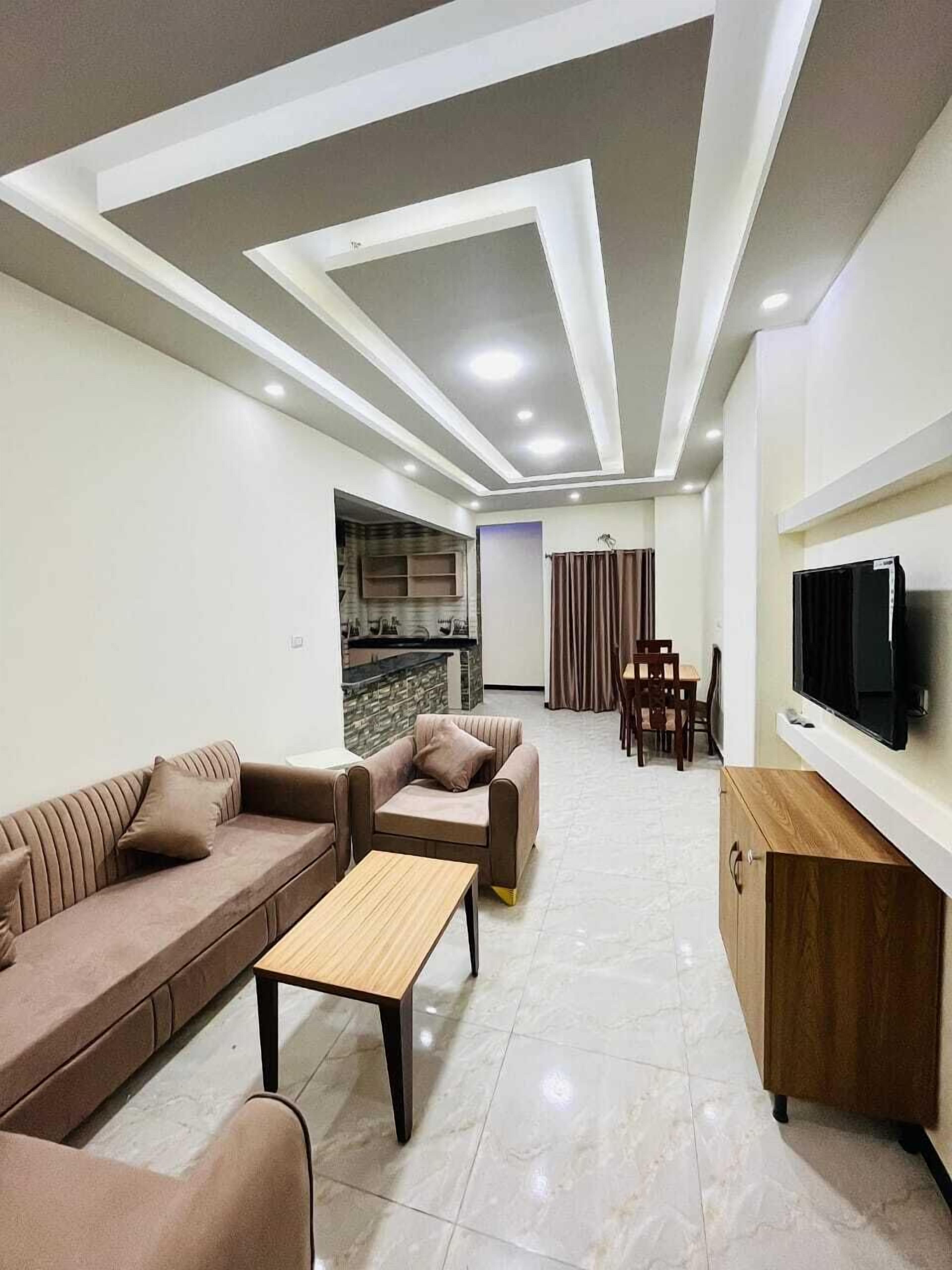 Apartamento familiar, balcón, vistas a la piscina | Zona de estar