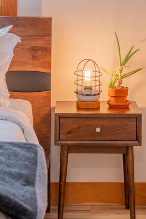 1 habitación, escritorio, tabla de planchar con plancha y wifi gratis