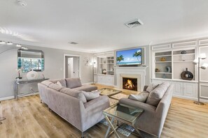 House, Multiple Beds, Hot Tub, Garden View (East Lake ) | Living area - Best Spot Near Lauderdale Beach, Eats & Las Olas (Fort Lauderdale)