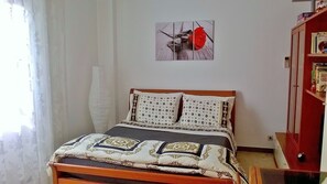 1 bedroom, iron/ironing board, WiFi, bed sheets - House at aqueduct apartment rome near roman aqueduct alexandrine (Roma)
