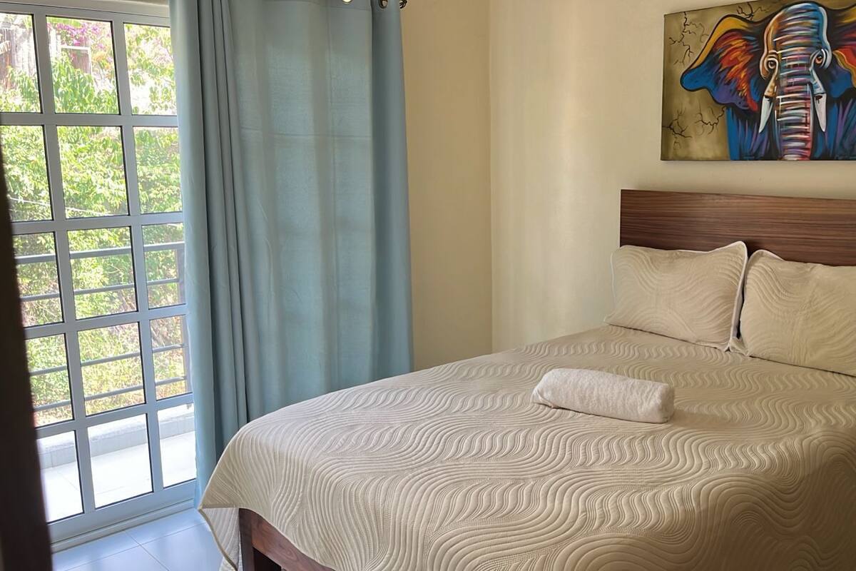 Bungalow Keluarga, 2 kamar tidur | Meja kerja, setrika/meja setrika, dan Wi-Fi gratis