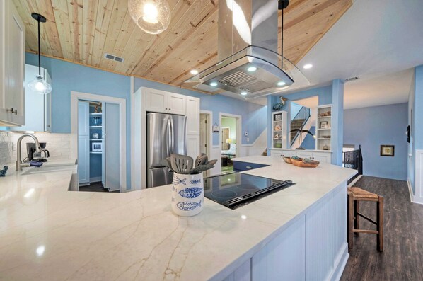 House (3 Bedrooms) | Interior - Luxe Coastal Stay w/ Private Pool, Walk to Beach Leave of Absence by Avantstay (Port Aransas)