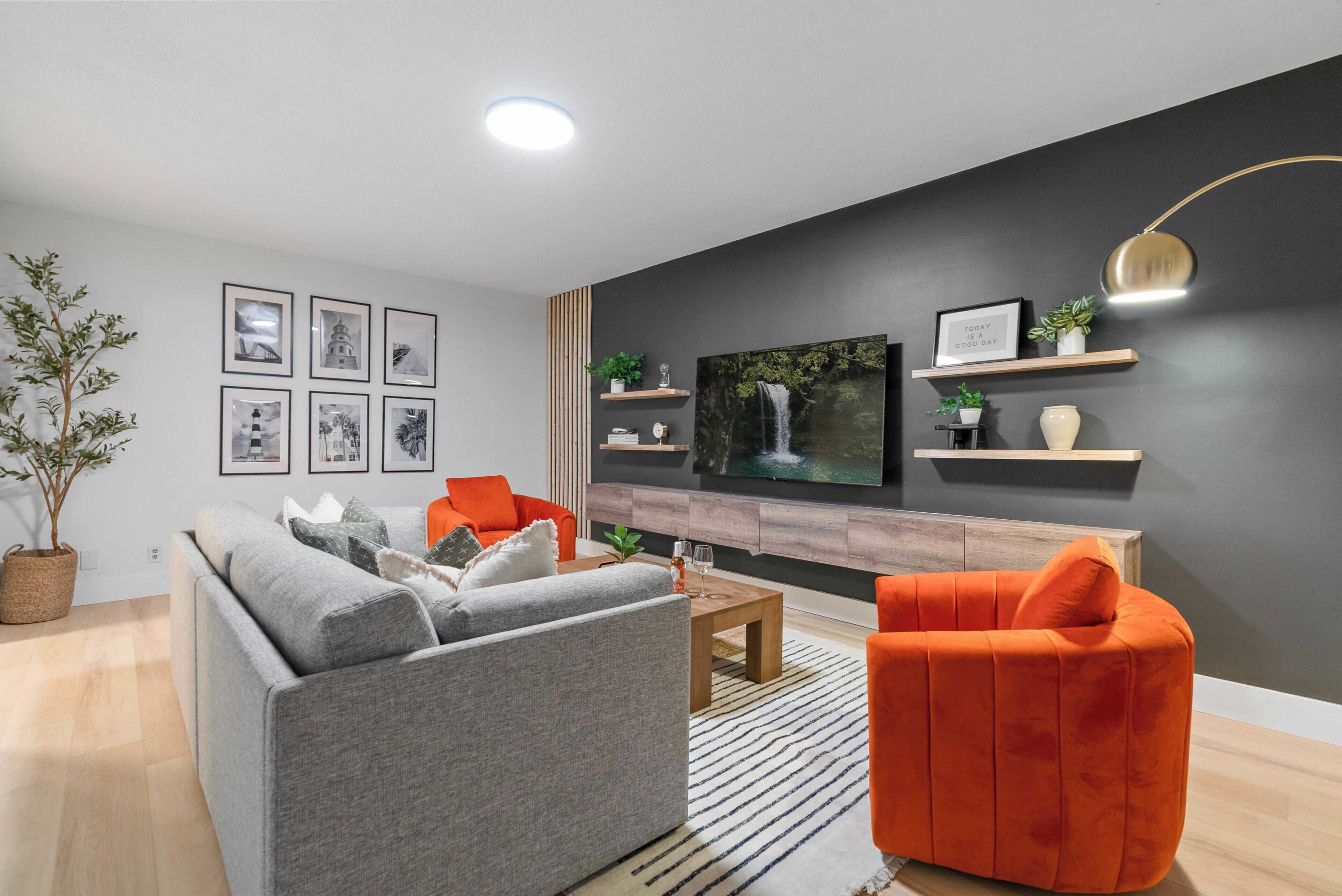 Cozy Modern Duplex Near Downtown Spartanburg - Spartanburg, SC