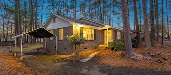 Cozy Modern Duplex Near Downtown Spartanburg
