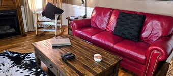 Near Murphy River Walk: Historic Downtown Home!