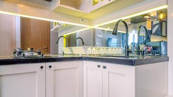 Standard Apartment, 1 Bedroom (Apartment) | Private kitchen