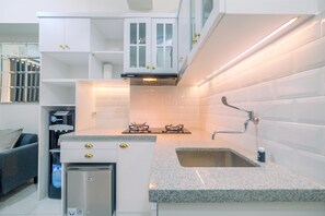 Standard Apartment, 1 Bedroom (Apartment) | Private kitchen - Cozy Living and Relaxing Podomoro Golf View 2BR Apartment (Gunung Putri)