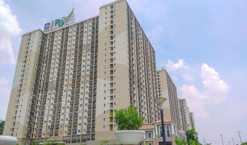 Comfort and Homey 2BR at Podomoro Golf View Apartment