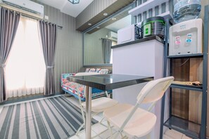 Interior - Homey and Cozy Living 2BR Podomoro Golf View Apartment (Gunung Putri)