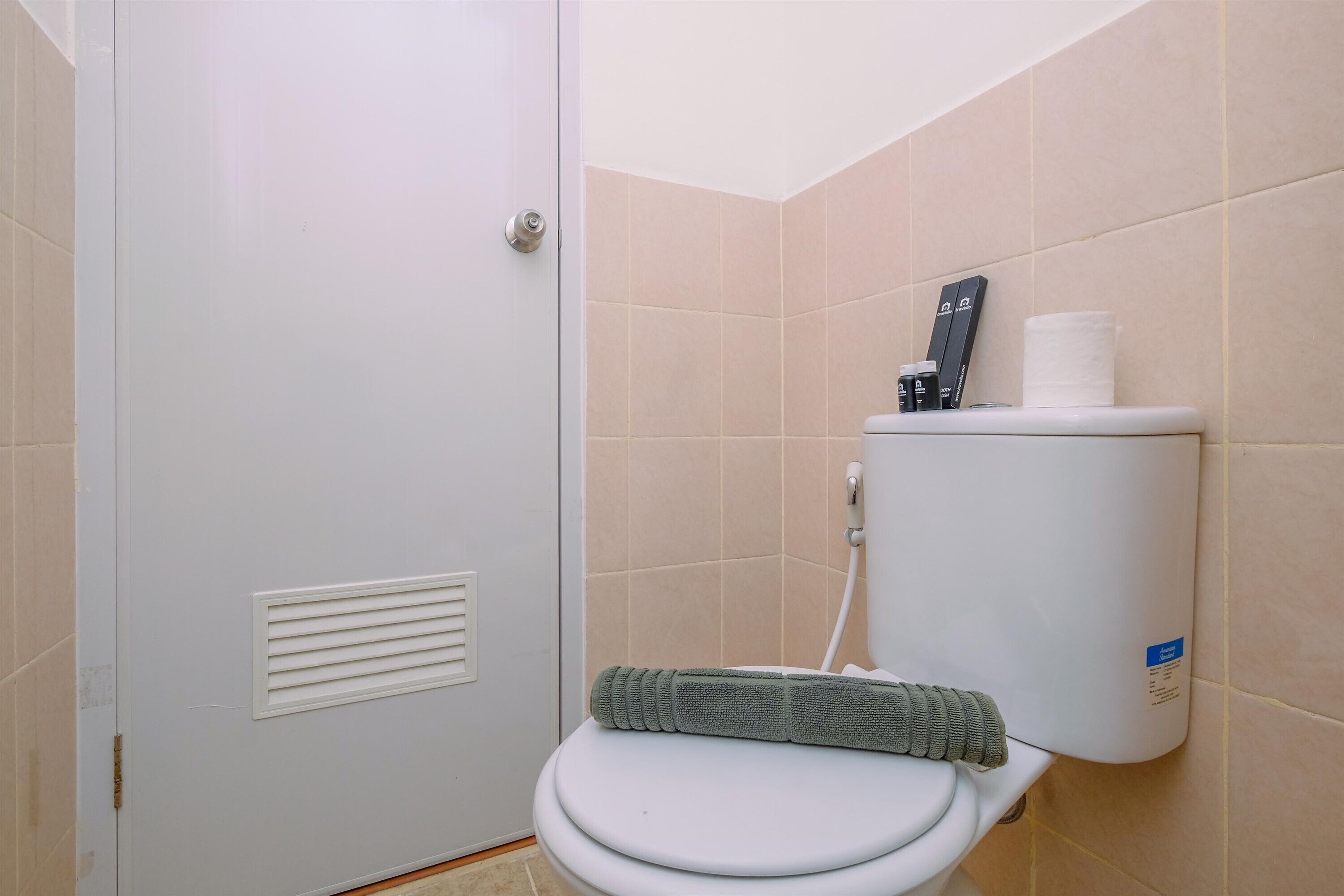 Standard-Studio, 1 Schlafzimmer (Apartment) | Badezimmer | Dusche, kostenlose Toilettenartikel, Handtücher