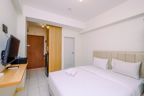 Interior - Nice and Comfort Studio at 25th Floor Podomoro Golf View Apartment (Gunung Putri)