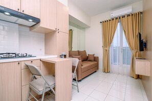Interior - Comfort and Best Deal 2BR at Podomoro Golf View Apartment (Gunung Putri)