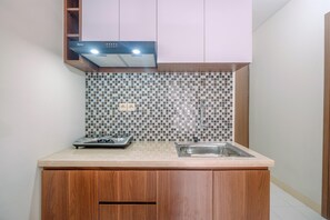 Standard Apartment, 1 Bedroom (Apartment) | Private kitchen - Cozy Stay 2BR Podomoro Golf View Apartment (Gunung Putri)