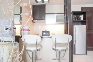 Standard Single Room, 1 Bedroom (Apartment) | In-room dining