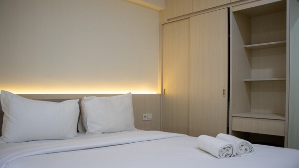 Unclassified image, 1 of 18, button - Well Furnished 2BR at Podomoro Golf View Apartment (Gunung Putri)