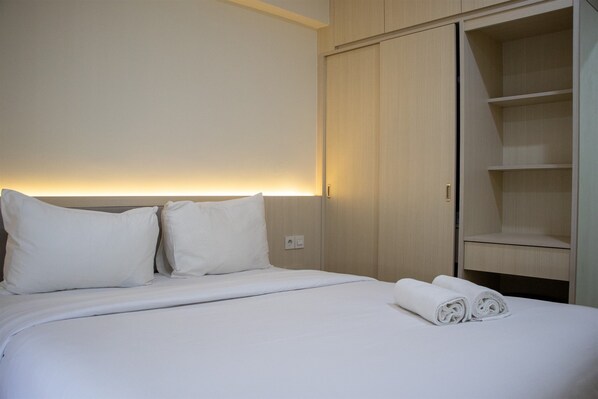 Standard Apartment, 1 Bedroom (Apartment) - Well Furnished 2BR at Podomoro Golf View Apartment (Gunung Putri)