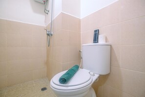 Standard Apartment, 1 Bedroom (Apartment) | Bathroom | Shower, free toiletries, towels - Best Deal and and Cozy 2BR Podomoro Golf View Apartment (Gunung Putri)