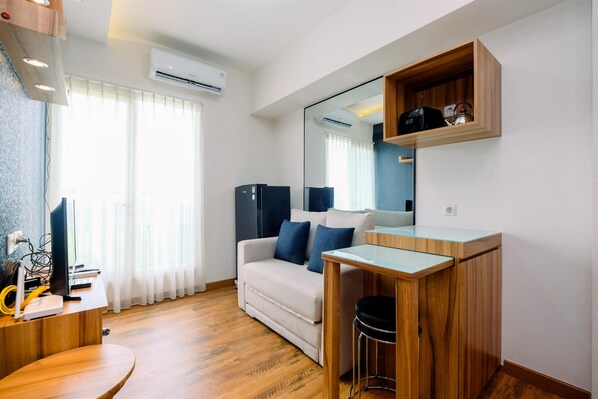 Interior - Best Homey and Comfort 2BR at Podomoro Golf View Apartment (Gunung Putri)