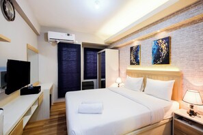 Room - Brand New and Fresh Studio Podomoro Golf View Apartment (Gunung Putri)