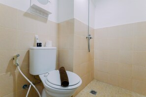 สแตนดาร์ดอพาร์ทเมนท์, 1 ห้องนอน (Apartment) | ห้องน้ำ | ฝักบัว, ของใช้ในห้องน้ำฟรี, ผ้าเช็ดตัว