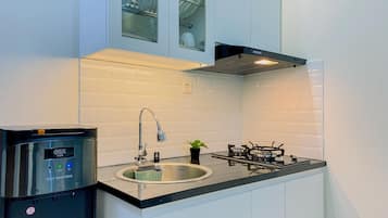 Standard Apartment, 1 Bedroom (Apartment) | Private kitchen | Fridge, rice cooker