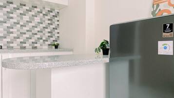 Standard Apartment, 1 Bedroom (Apartment) | Private kitchen | Fridge, rice cooker