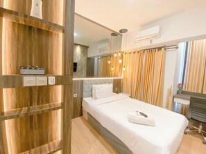 Room - Cozy and Homey Studio at The Alton Apartment (Semarang)