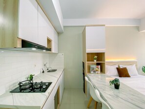 Estúdio standard, 1 quarto (Apartment) | Cozinha privada | Geladeira