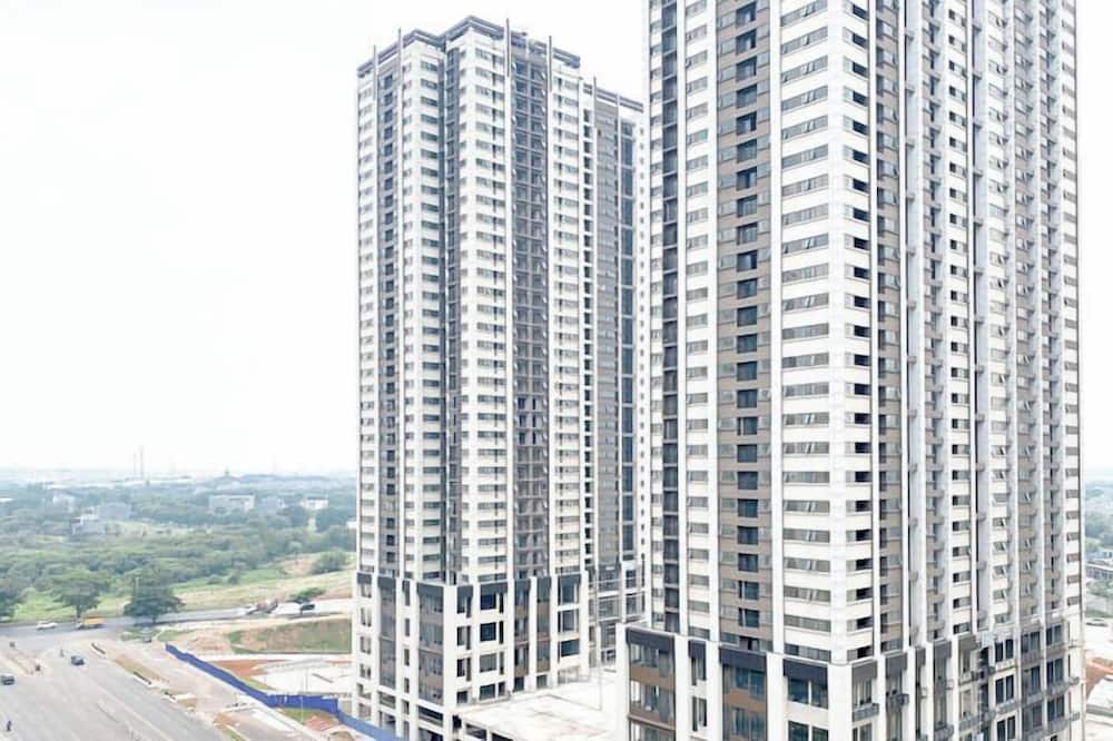 Minimalist and Cozy Living 2BR Meikarta Apartment - Kec. Cibarusah