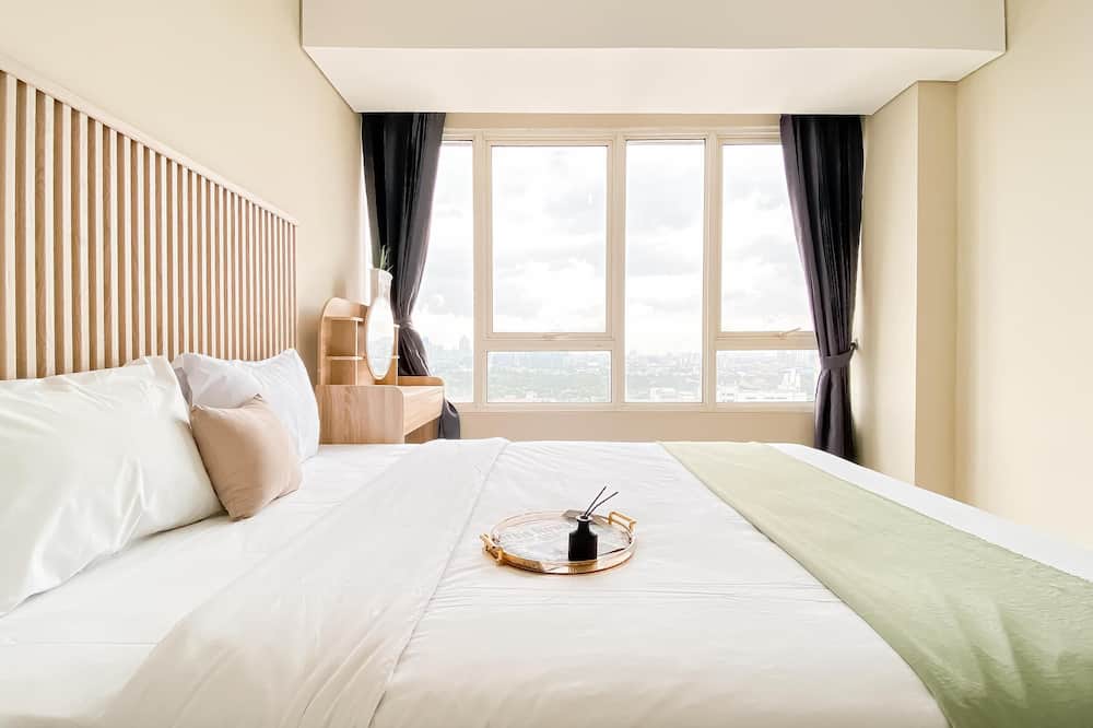 New Furnished and Homey 2BR Apartment Nifarro Park