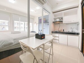 Interior - Simply Look 1BR at Gateway Pasteur Apartment (Cimahi)