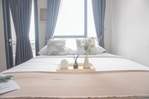 Room - Cozy Studio at Monroe Tower Apartment (Cikarang)