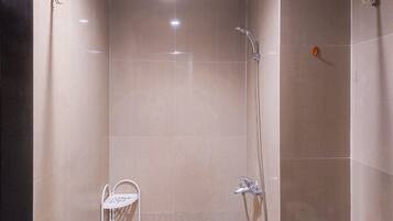 Standard Studio, 1 Bedroom (Apartment) | Bathroom