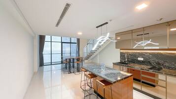Estudio estándar, 1 habitación (Apartment) | Servicio de comidas en la habitación
