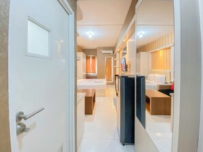 Studio, 1 Bedroom (Apartment)