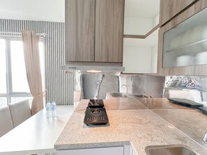 Standard Apartment, 1 Bedroom (Apartment) | Private kitchen | Fridge