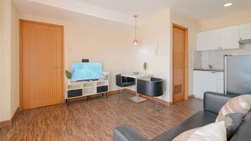 Standard Apartment, 1 Bedroom (Apartment) | Living area