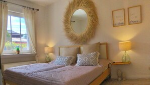 House, 2 Bedrooms, Smoking, Patio - Serene Waterview Retreat 2 Bedrooms in Mönkebude, Germany (Monkebude)