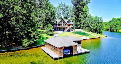 Lakefront Lake Anna Log Cabin, Views, Dock, Deck