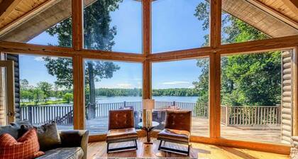 Lakefront Lake Anna Log Cabin, Views, Dock, Deck